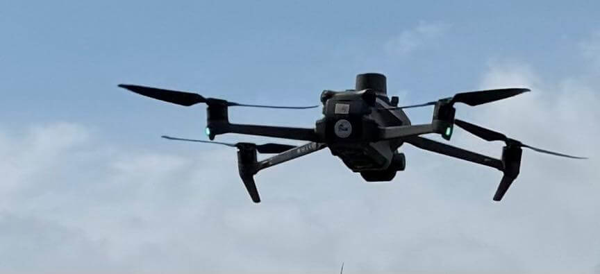Dron en vuelo